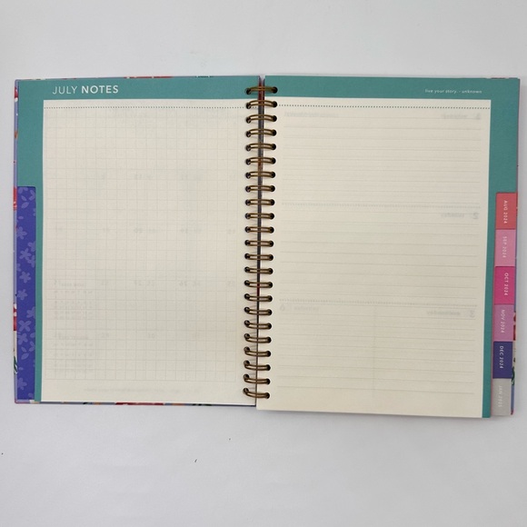 2024-2025 Clementine Paper inc. 12 Months Planner Hard Cover (Blue/Mushrooms) - Picture 8 of 13